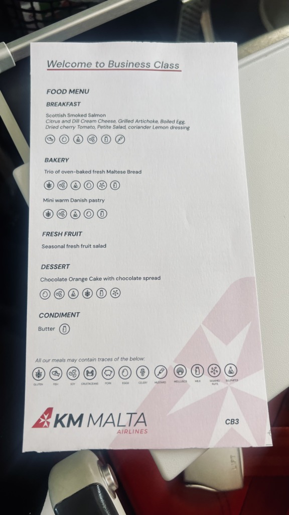 Le menu en business class sur le vol Air Malta KM306 entre Malte et Munich