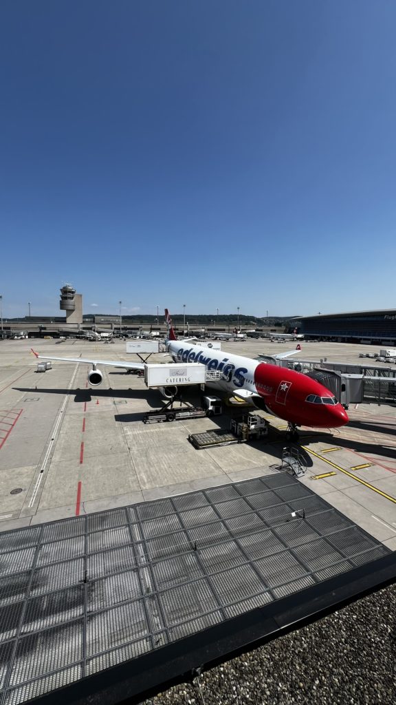Un avion Edelweiss à Zürich
