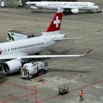 Un Airbus A220-100 de SWISS à Genève (GVA) en refueling