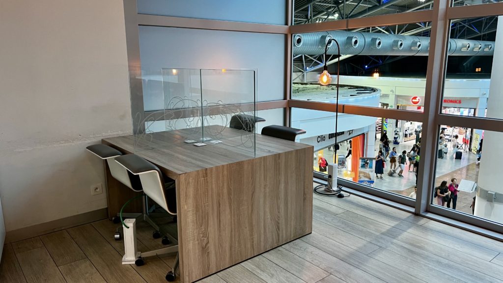 Des zones de travail au Brussels Airlines Lounge – Lexus Lounge l’aéroport de Bruxelles