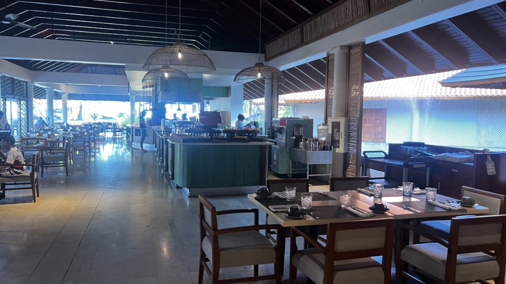 Le restaurant Mitra Market