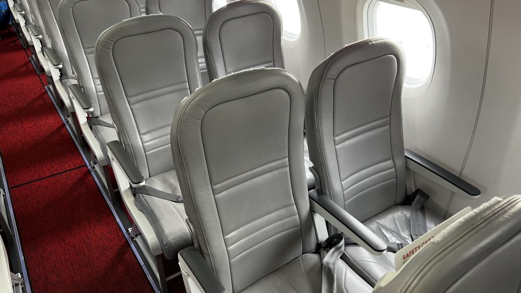 L'intérieur d'une cabine Helvetic Airways