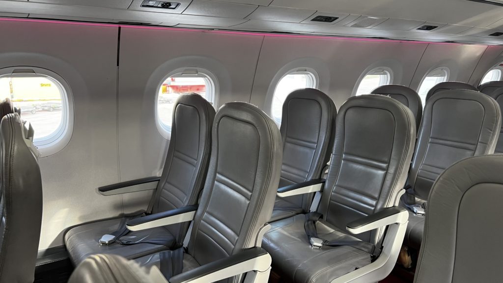 L'intérieur d'une cabine Helvetic Airways