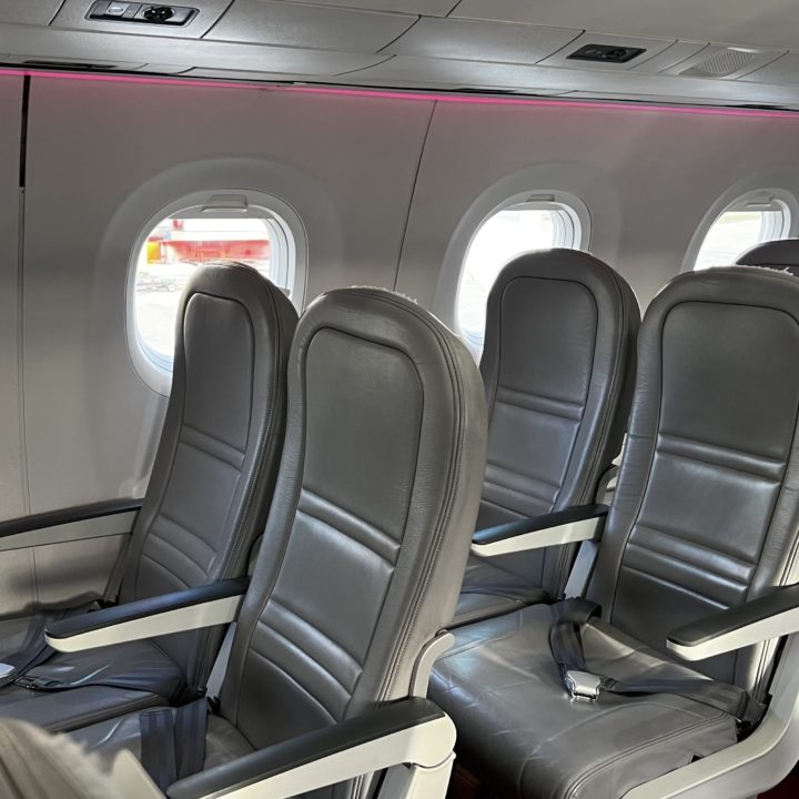 L'intérieur d'une cabine Helvetic Airways