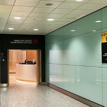 L'entrée du salon Air Canada Salon Feuille d'Erable à Londres Heathrow