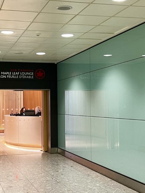 L'entrée du salon Air Canada Salon Feuille d'Erable à Londres Heathrow