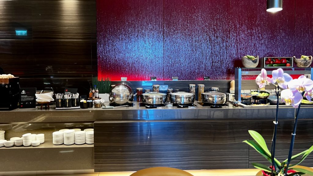 Un buffet dans un salon d