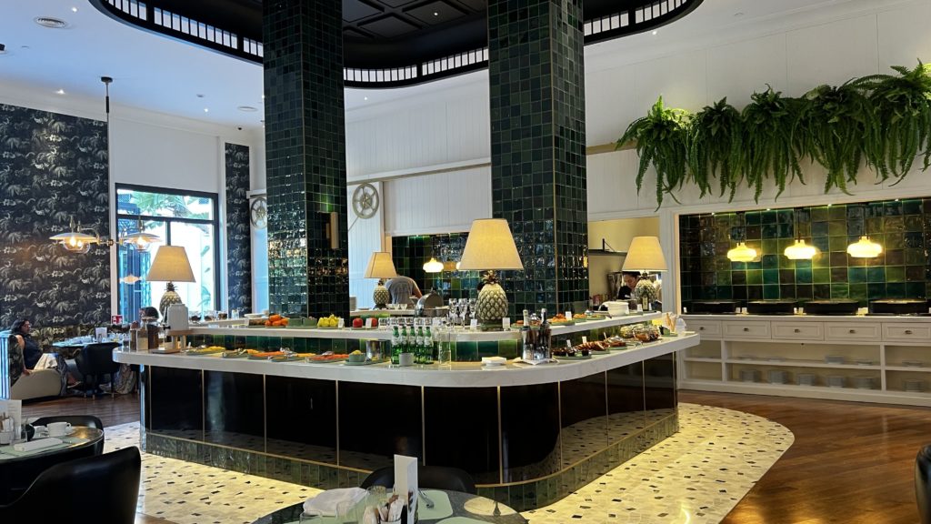 Un buffet de petit-déjeuner au The Westin Valencia