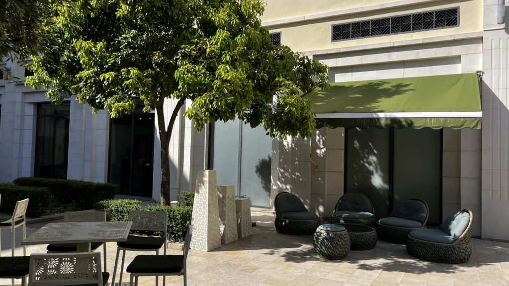 Une terrasse d'hôtel
