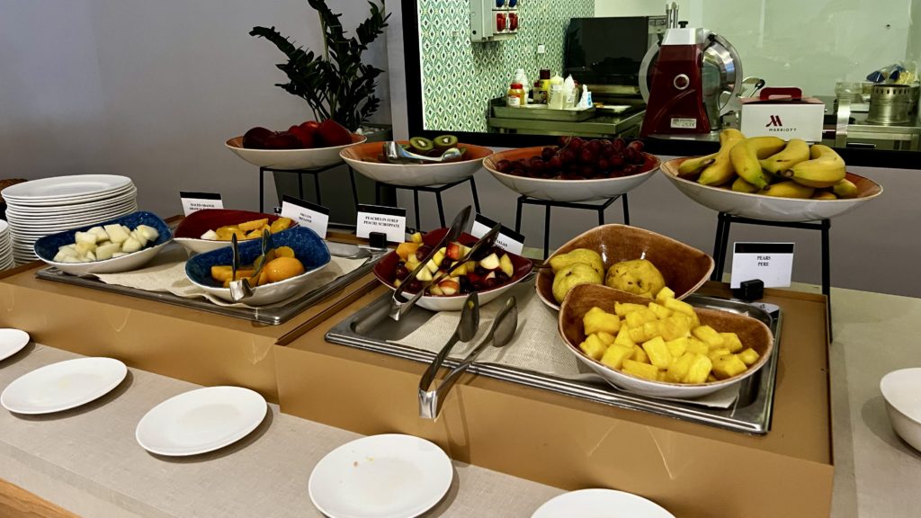 Un buffet de fruits frais